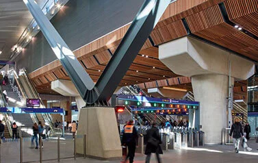 Redhill Taxi to London Bridge Station