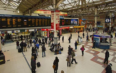 Redhill Taxi to Victoria Station